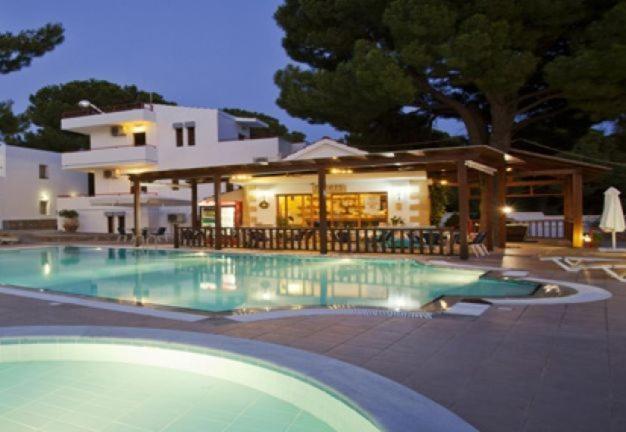 Hotel apartamentowy Pefkos Filoxenia